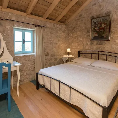 Vikendica House Alba Grizane-Belgrad